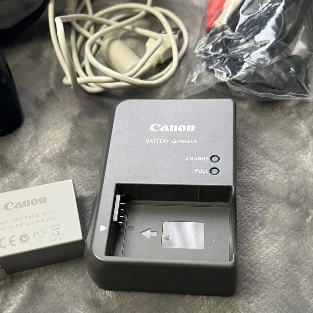 Canon SX30 IS Black Digital Camera